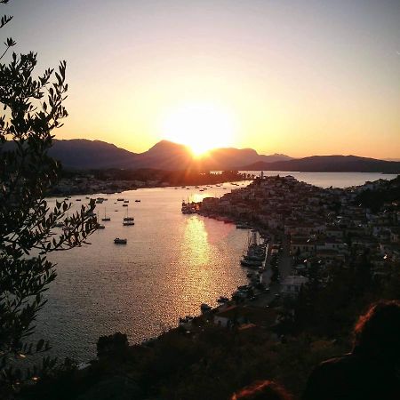 דירות Poros Town Sunray Studio In Poros מראה חיצוני תמונה