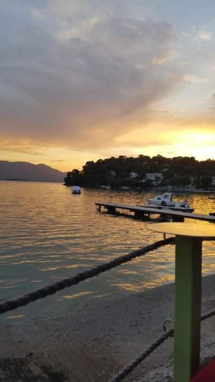 דירות Poros Town Sunray Studio In Poros מראה חיצוני תמונה